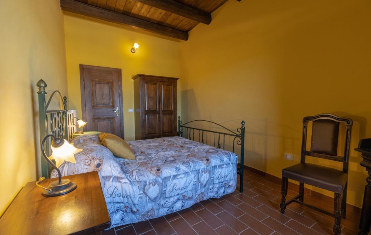 Castello Di Petecciano B&B Mosciano SantʼAngelo Exterior foto