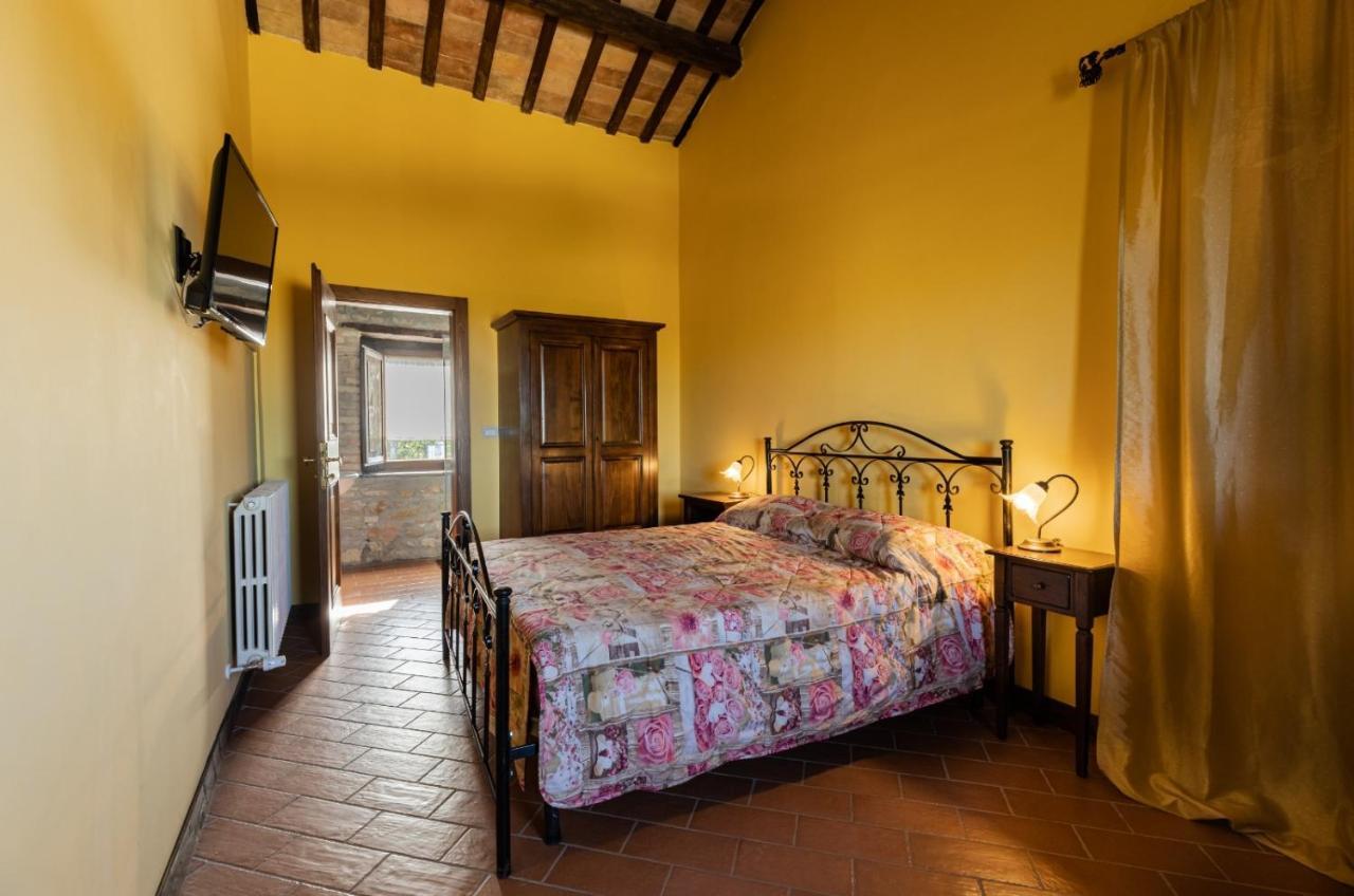 Castello Di Petecciano B&B Mosciano SantʼAngelo Exterior foto
