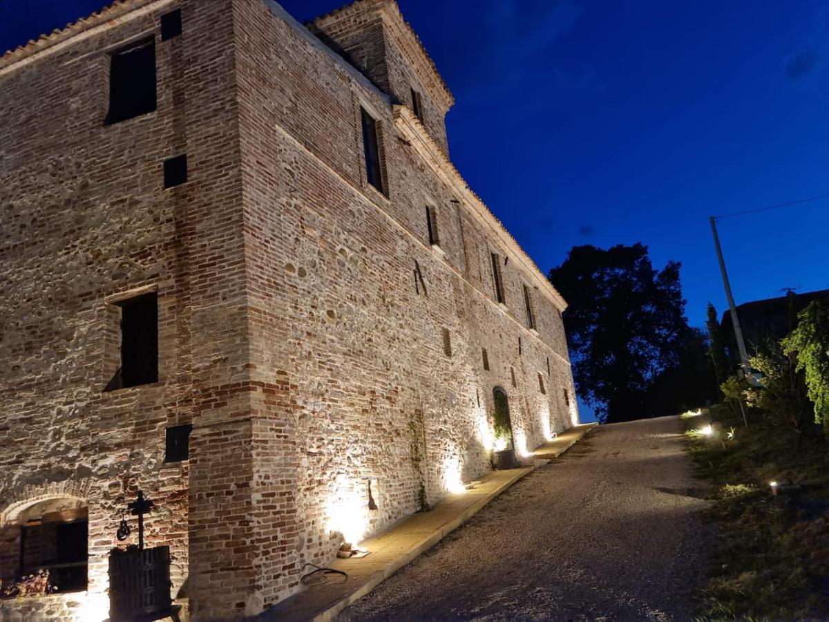 Castello Di Petecciano B&B Mosciano SantʼAngelo Exterior foto