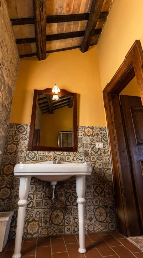 Castello Di Petecciano B&B Mosciano SantʼAngelo Exterior foto