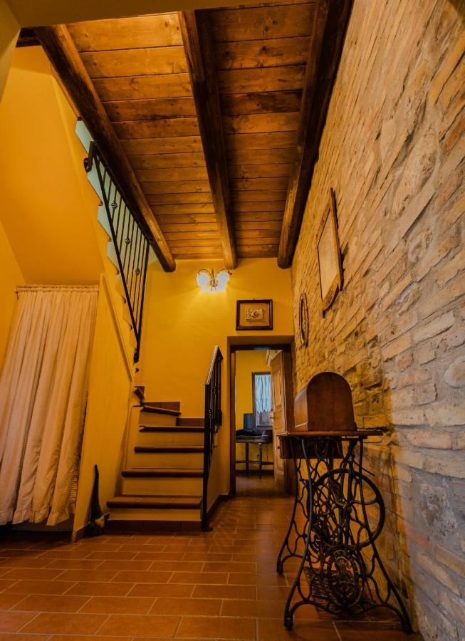 Castello Di Petecciano B&B Mosciano SantʼAngelo Exterior foto