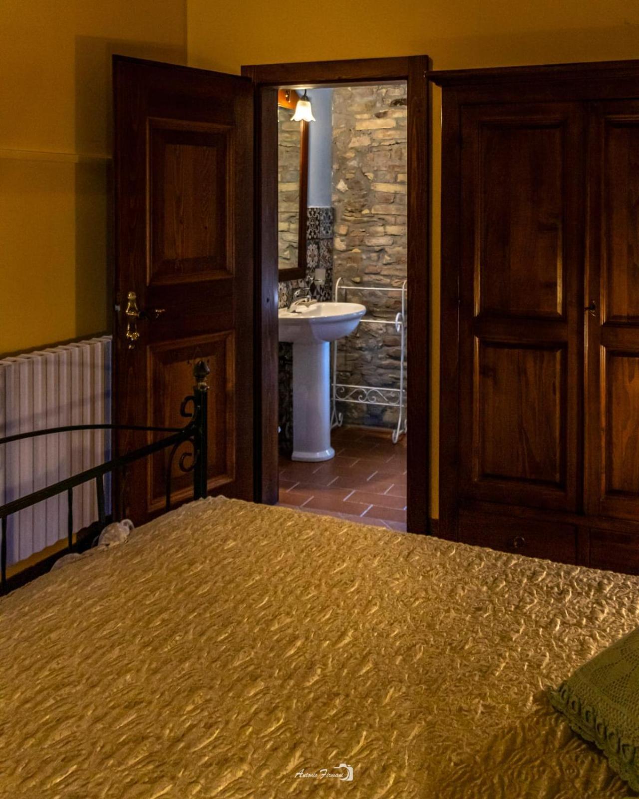 Castello Di Petecciano B&B Mosciano SantʼAngelo Exterior foto